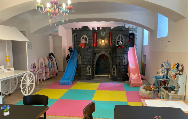 Babycafe Spielraum Lauserpause Ritterburg